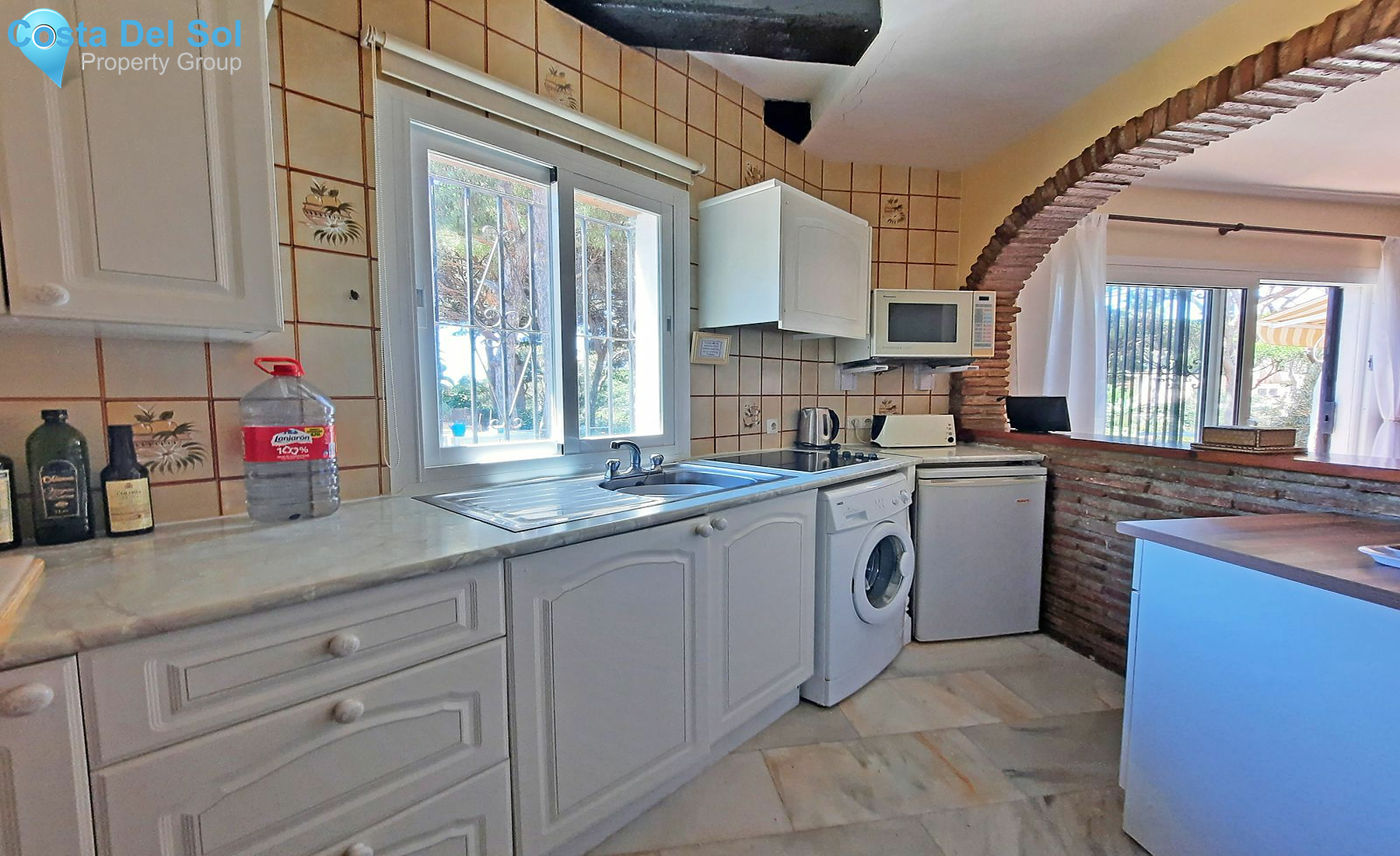 Semi-Detached House in Calahonda-1417810