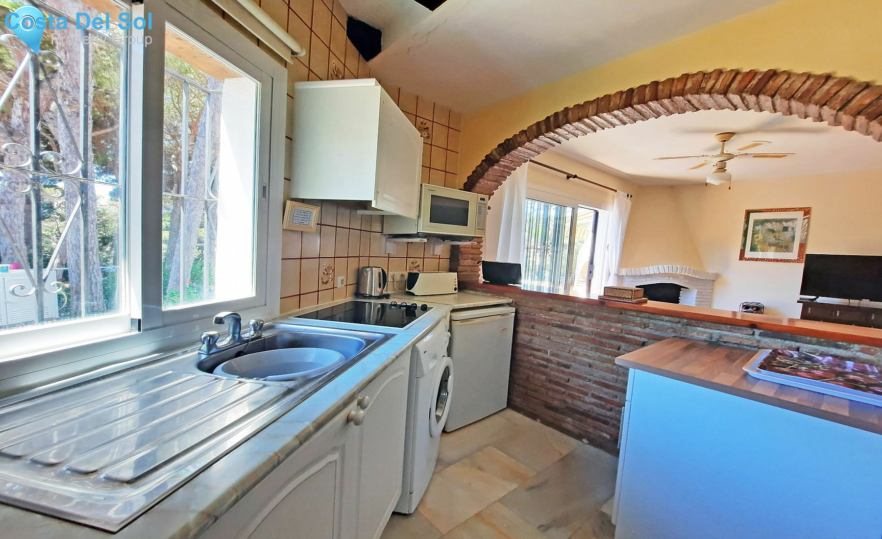 Semi-Detached House in Calahonda-1417811