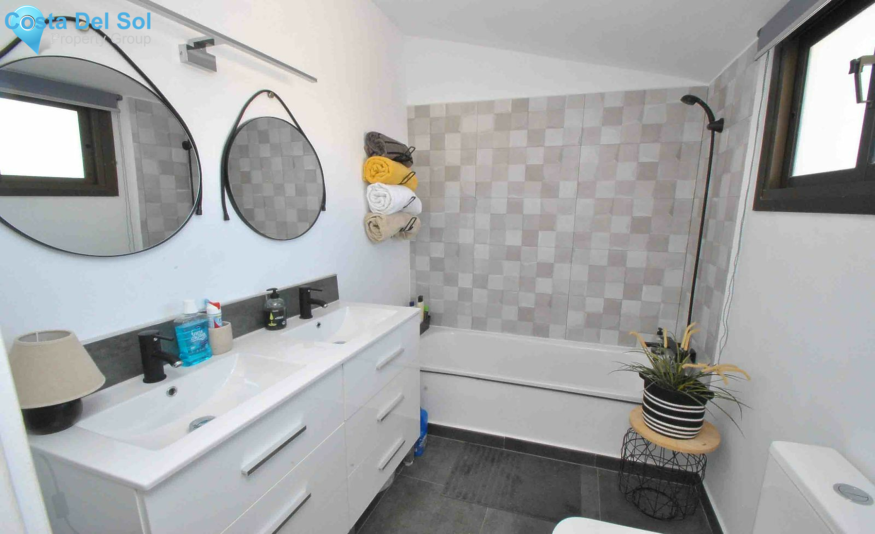 Semi-Detached House in Calahonda-1514787