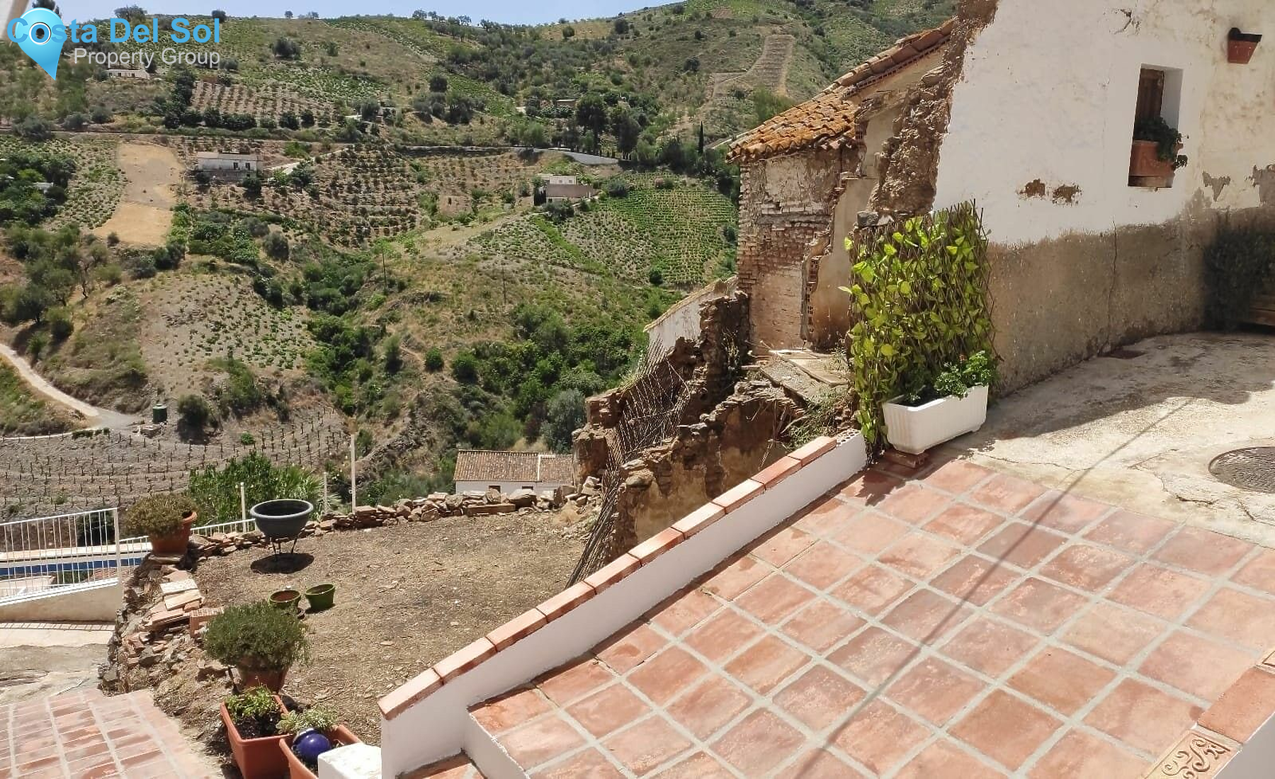 Semi-Detached House in Cútar-1139127