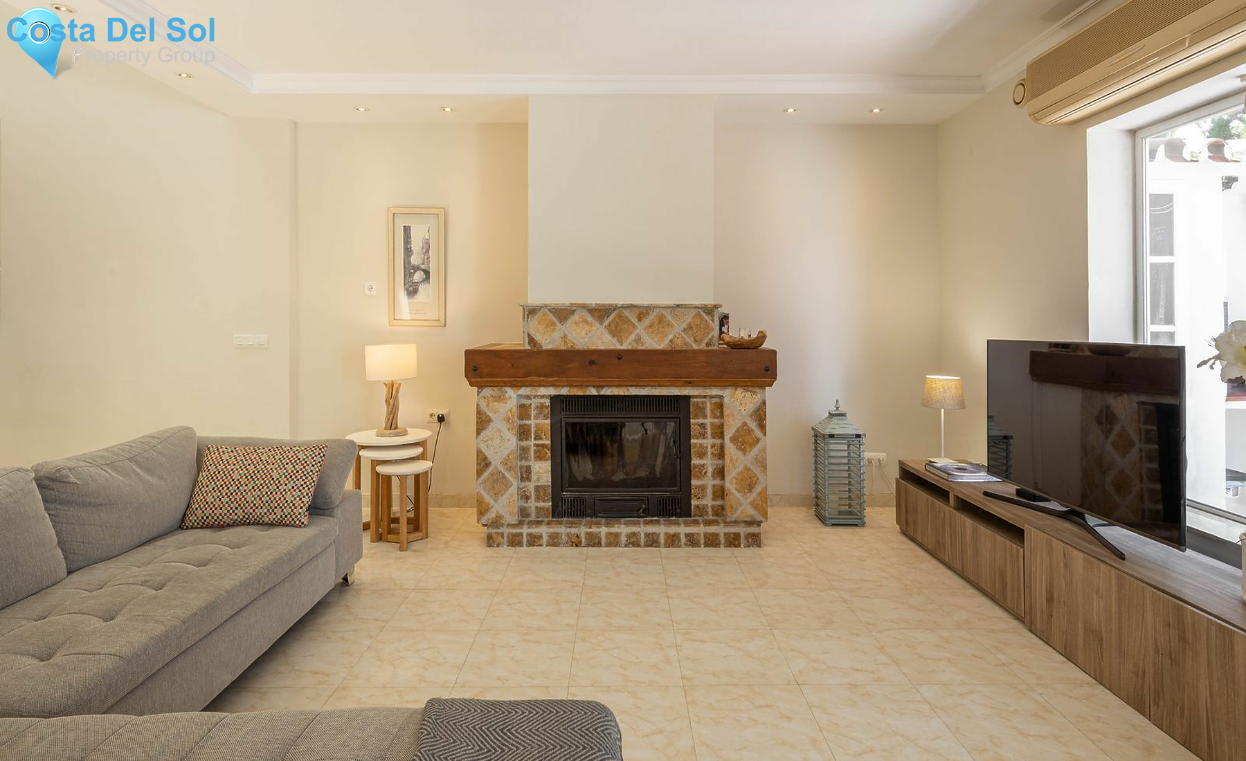 Semi-Detached House in Diana Park-1146771