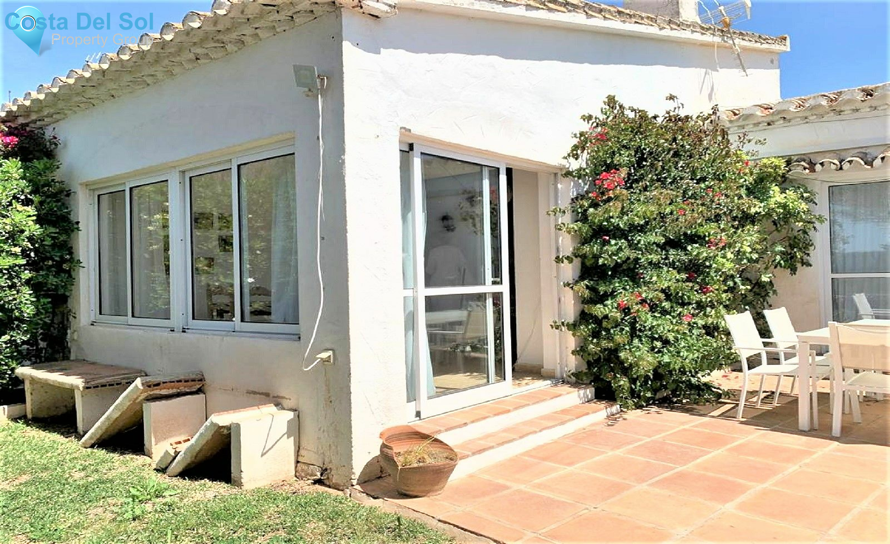 Semi-Detached House in El Chaparral