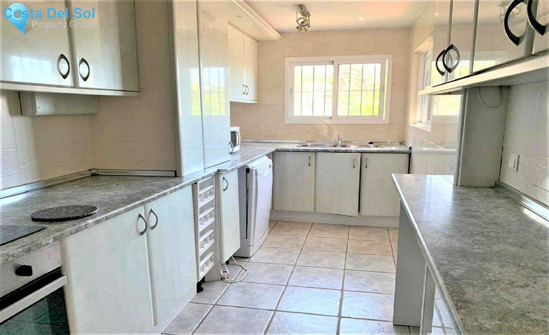 Semi-Detached House in El Chaparral-1200053