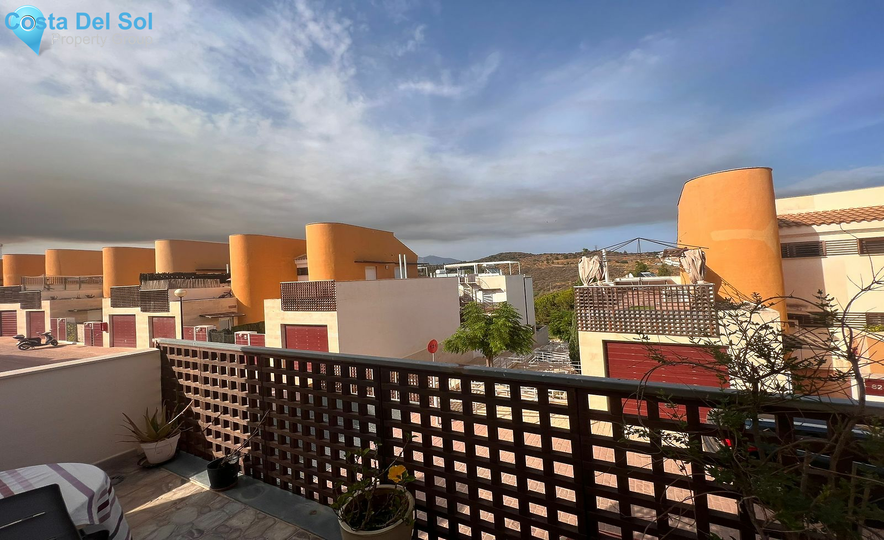 Semi-Detached House in El Chaparral