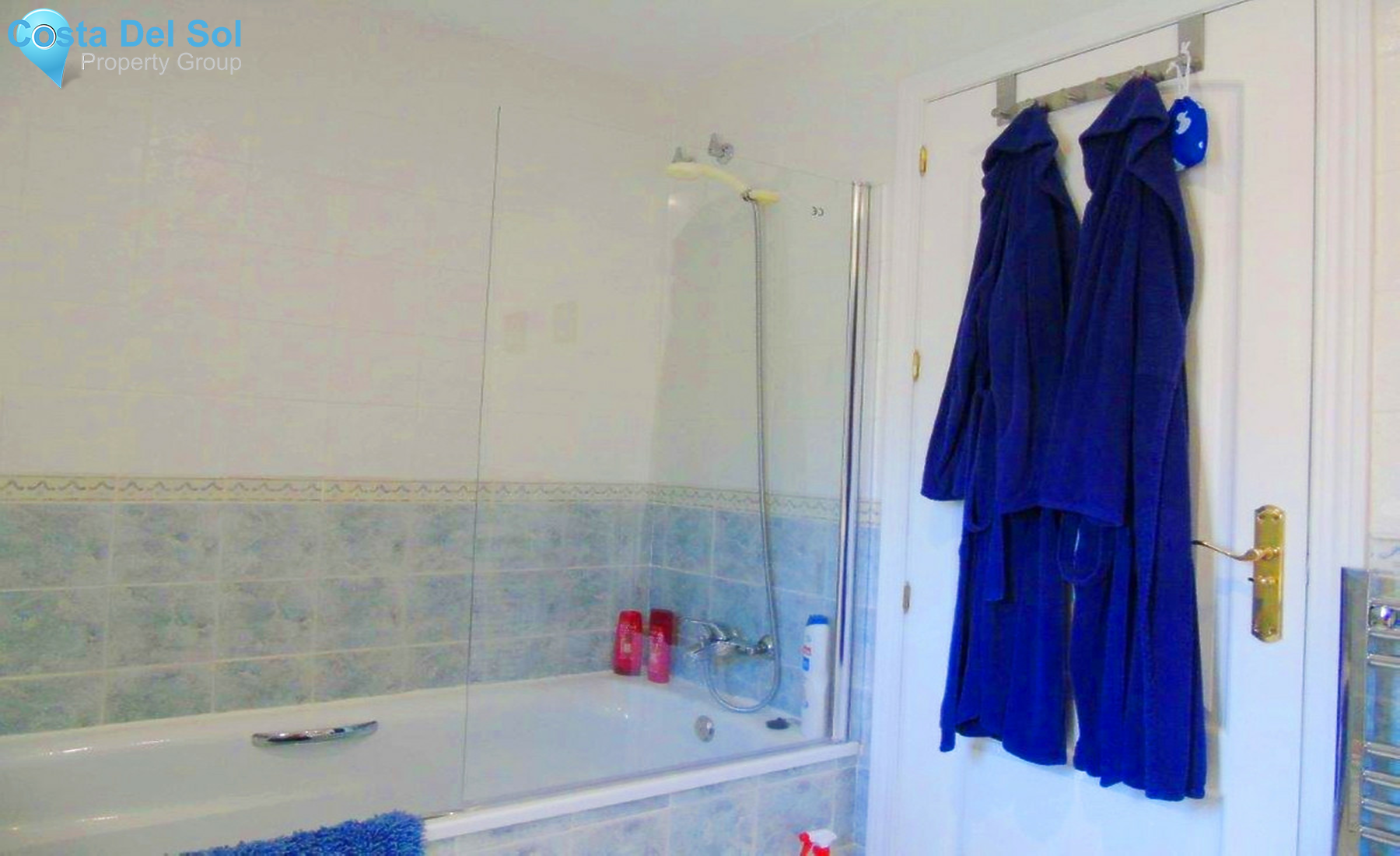 Semi-Detached House in El Paraiso-694126