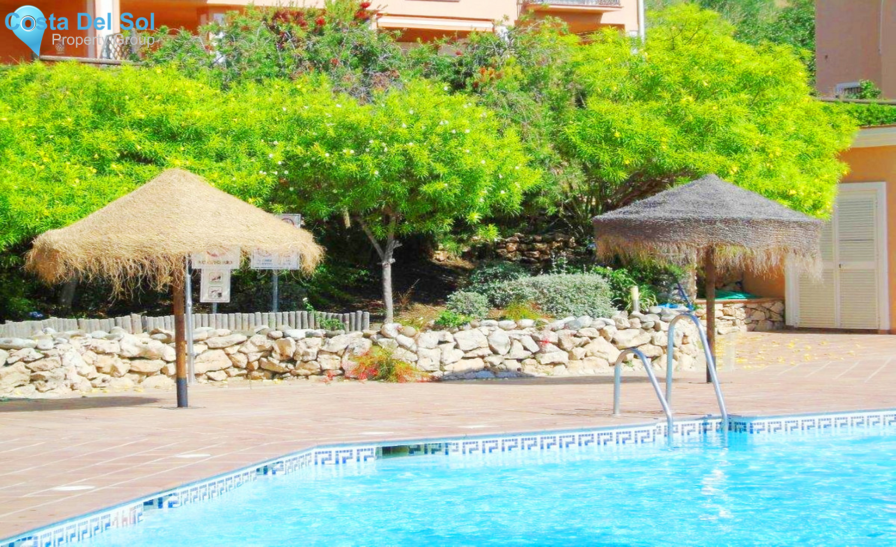 Semi-Detached House in El Paraiso-694130