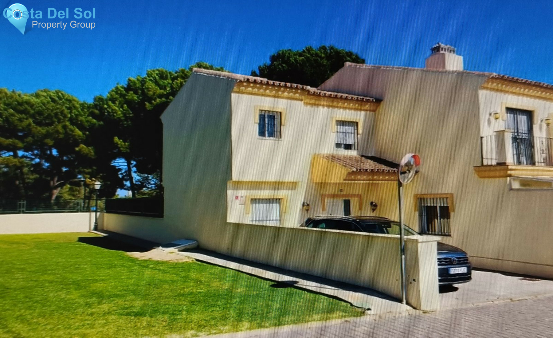 Semi-Detached House in El Rosario-1410004