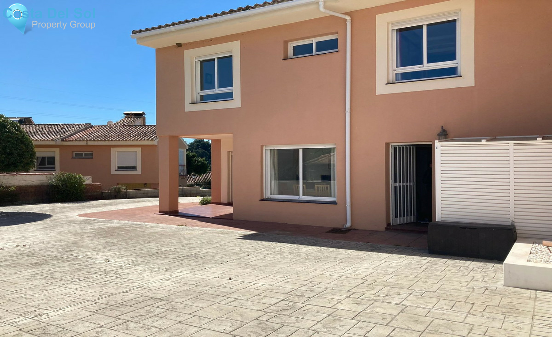 Semi-Detached House in Estepona-1250223