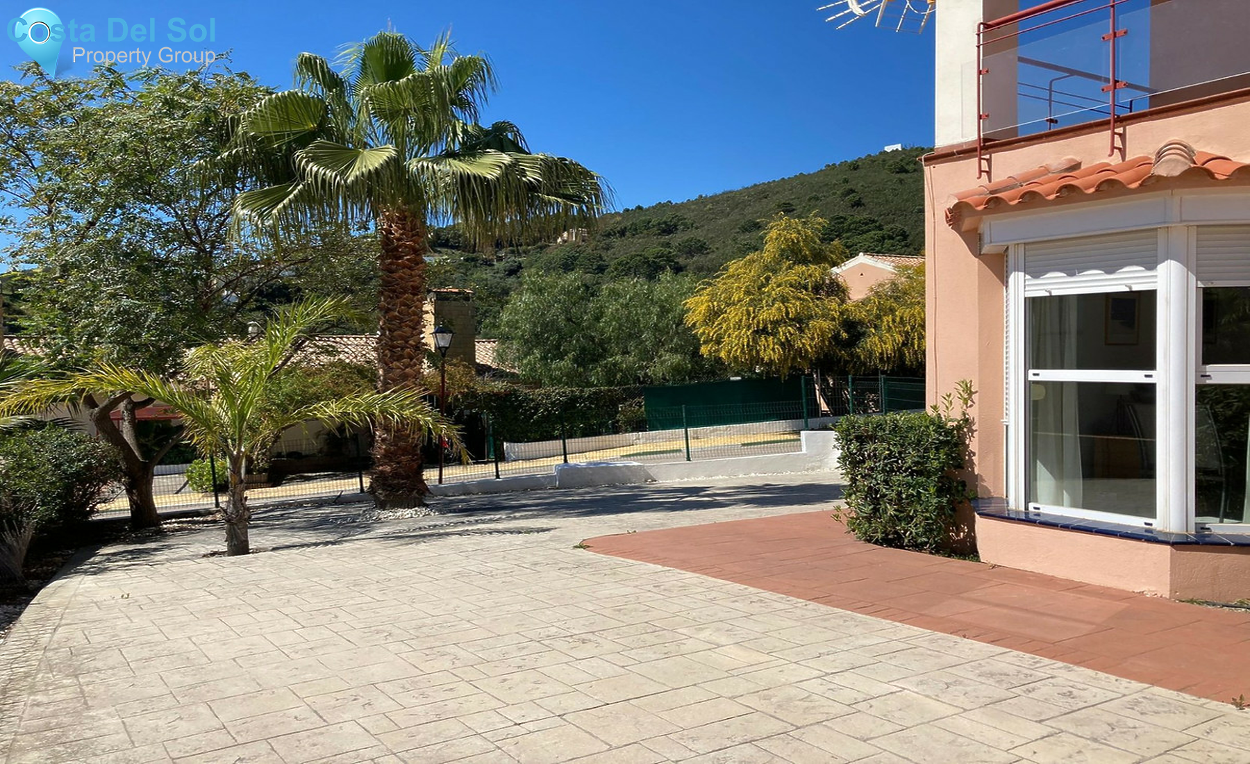 Semi-Detached House in Estepona-1250227