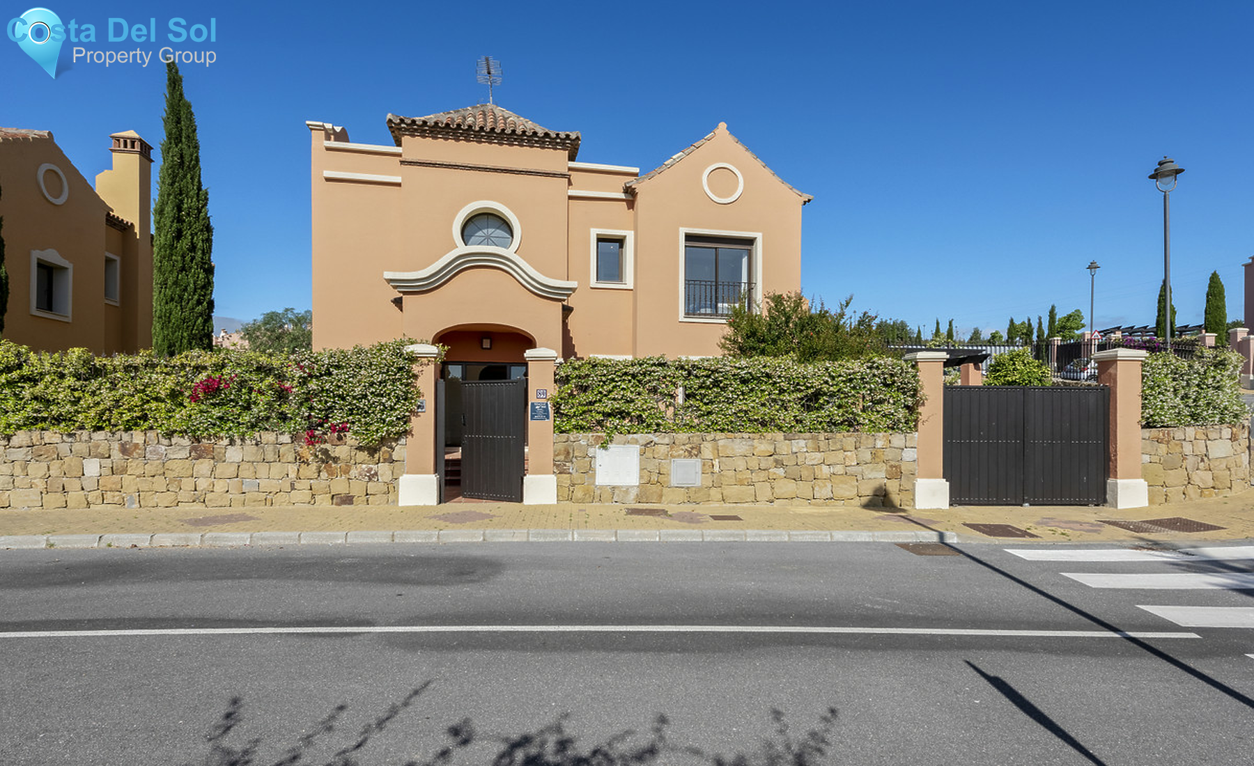 Semi-Detached House in Estepona-1290128