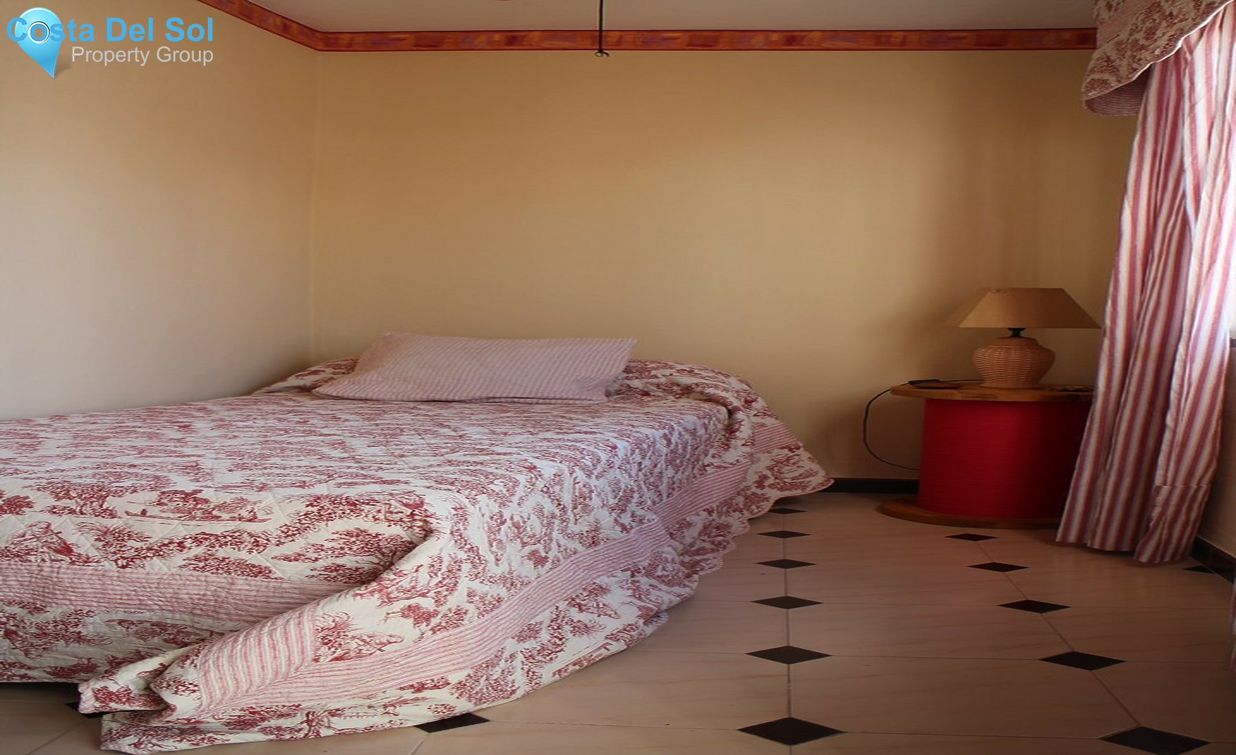 Semi-Detached House in Estepona-1356156