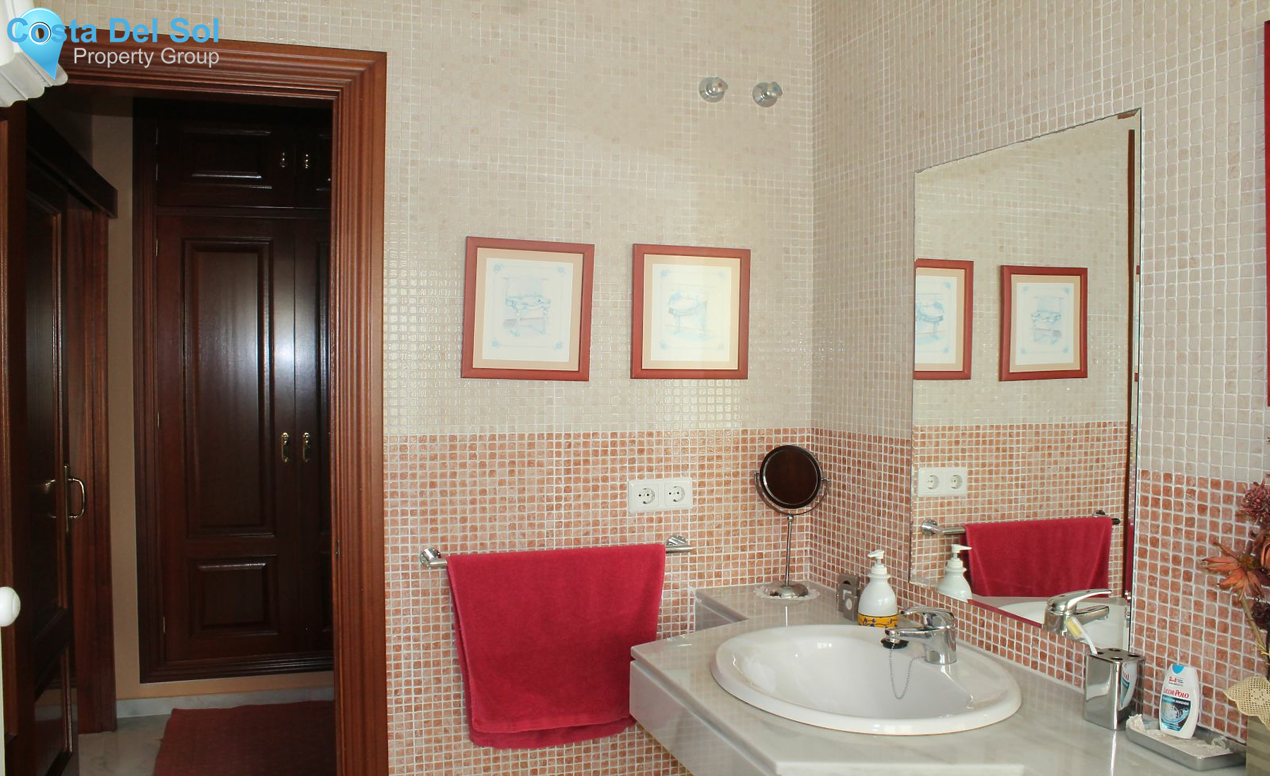 Semi-Detached House in Estepona-1127385