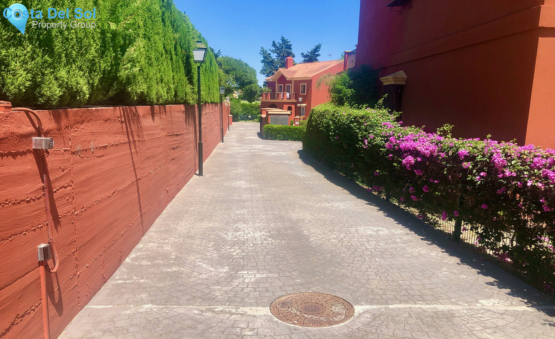 Semi-Detached House in Guadalmina Alta-1383903