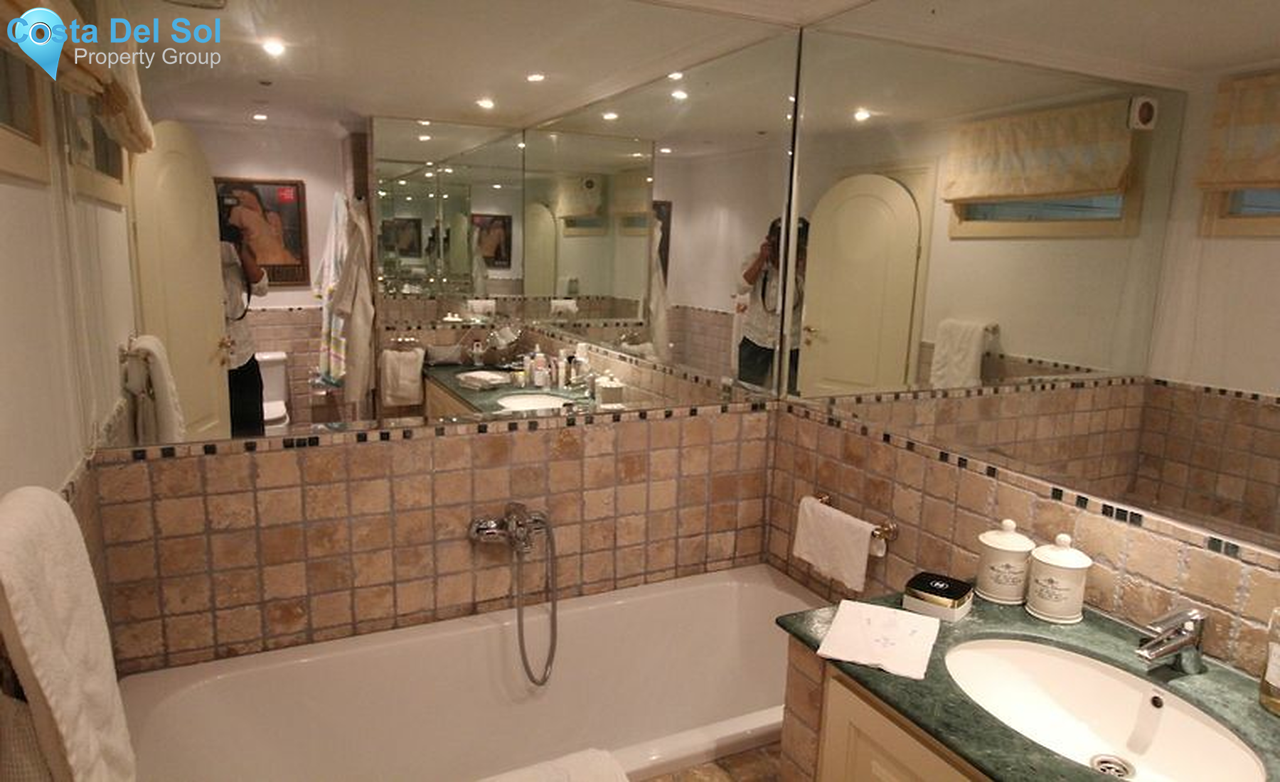 Semi-Detached House in Istán-1207853