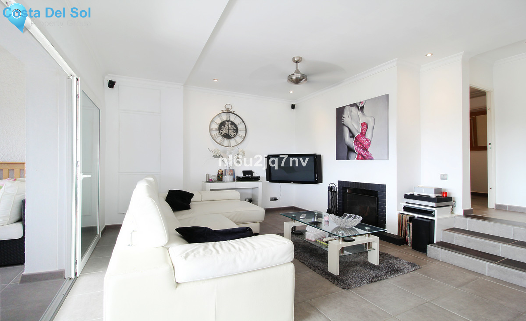 Semi-Detached House in La Campana-1344700