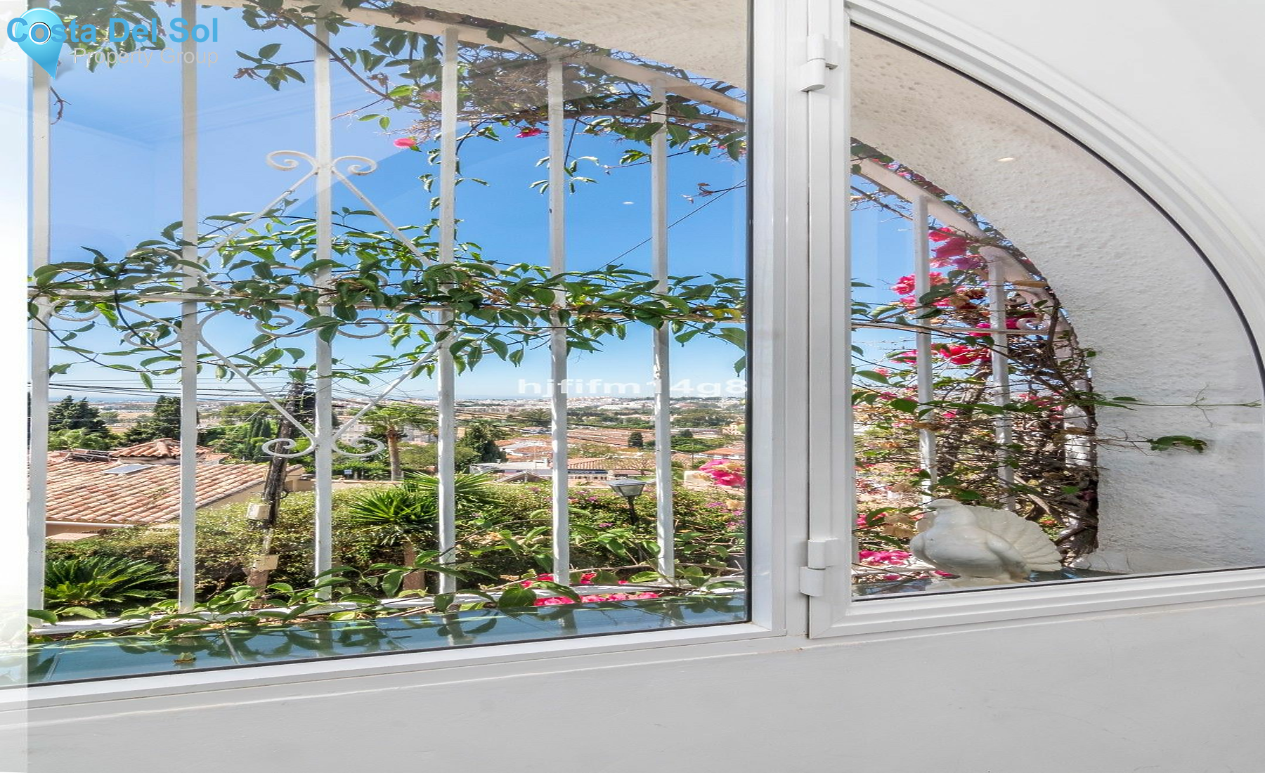 Semi-Detached House in La Campana-1450382