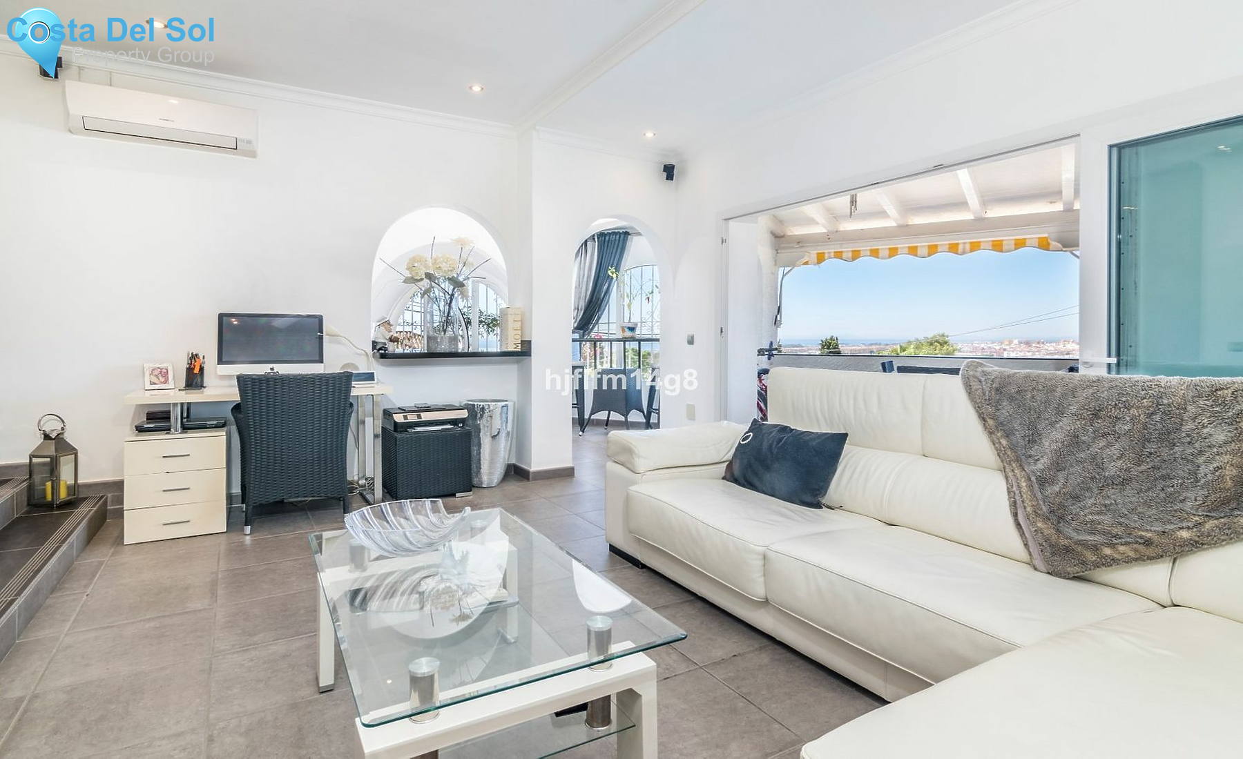 Semi-Detached House in La Campana-1450370