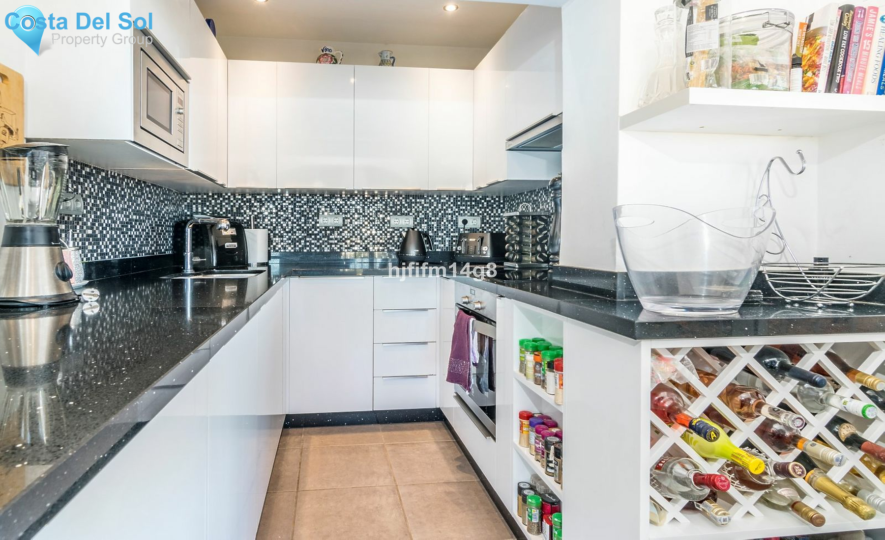 Semi-Detached House in La Campana-1450371