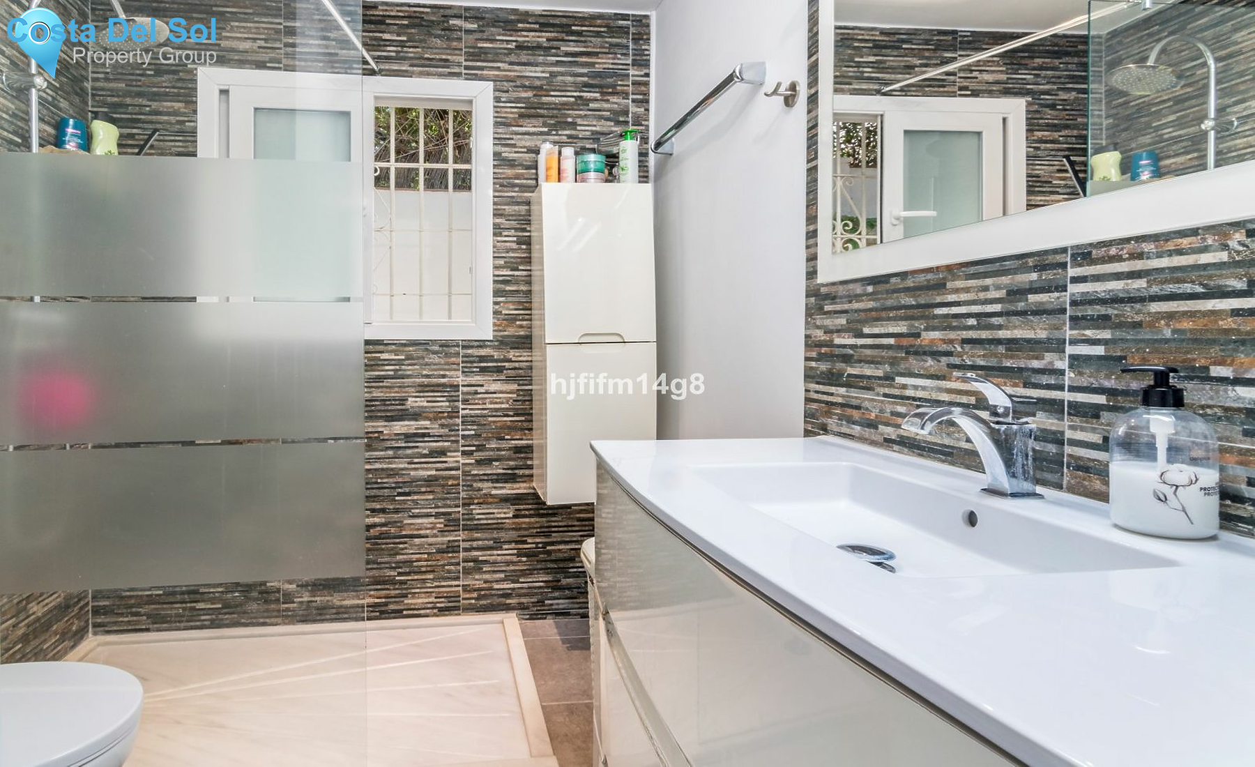 Semi-Detached House in La Campana-1450375