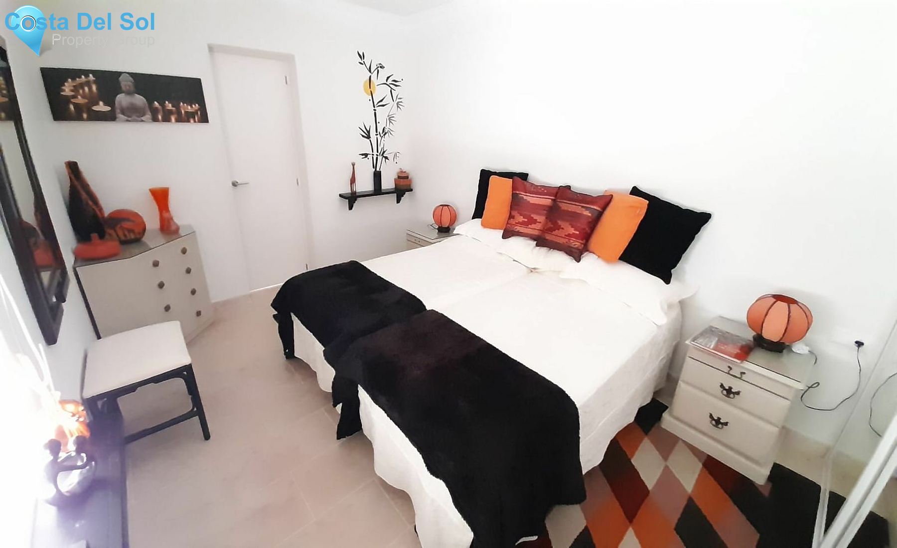 Detached Villa in La Campana-1517818