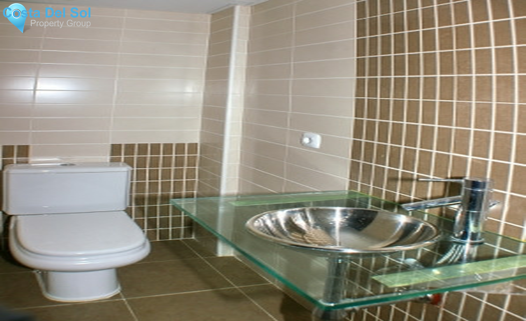 Semi-Detached House in La Duquesa-1242026