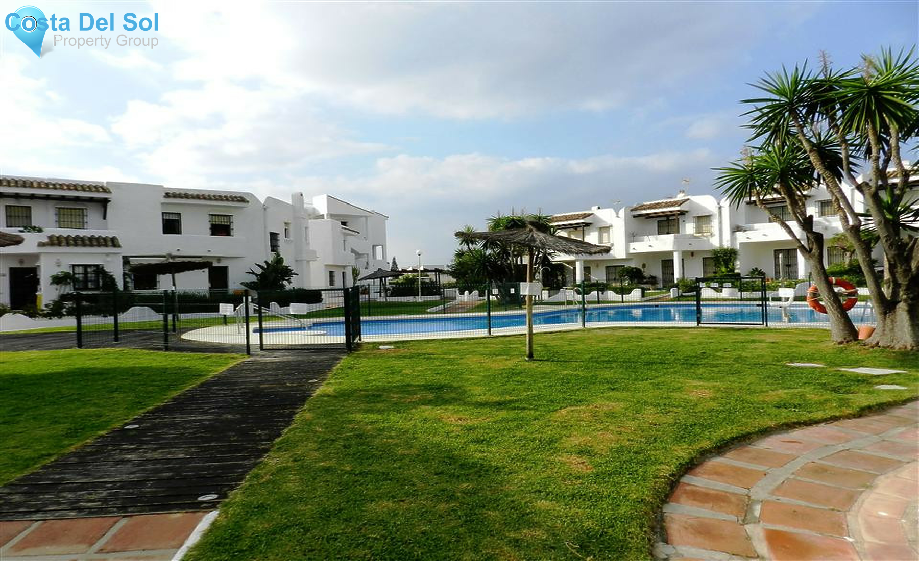 Semi-Detached House in La Duquesa-1331364