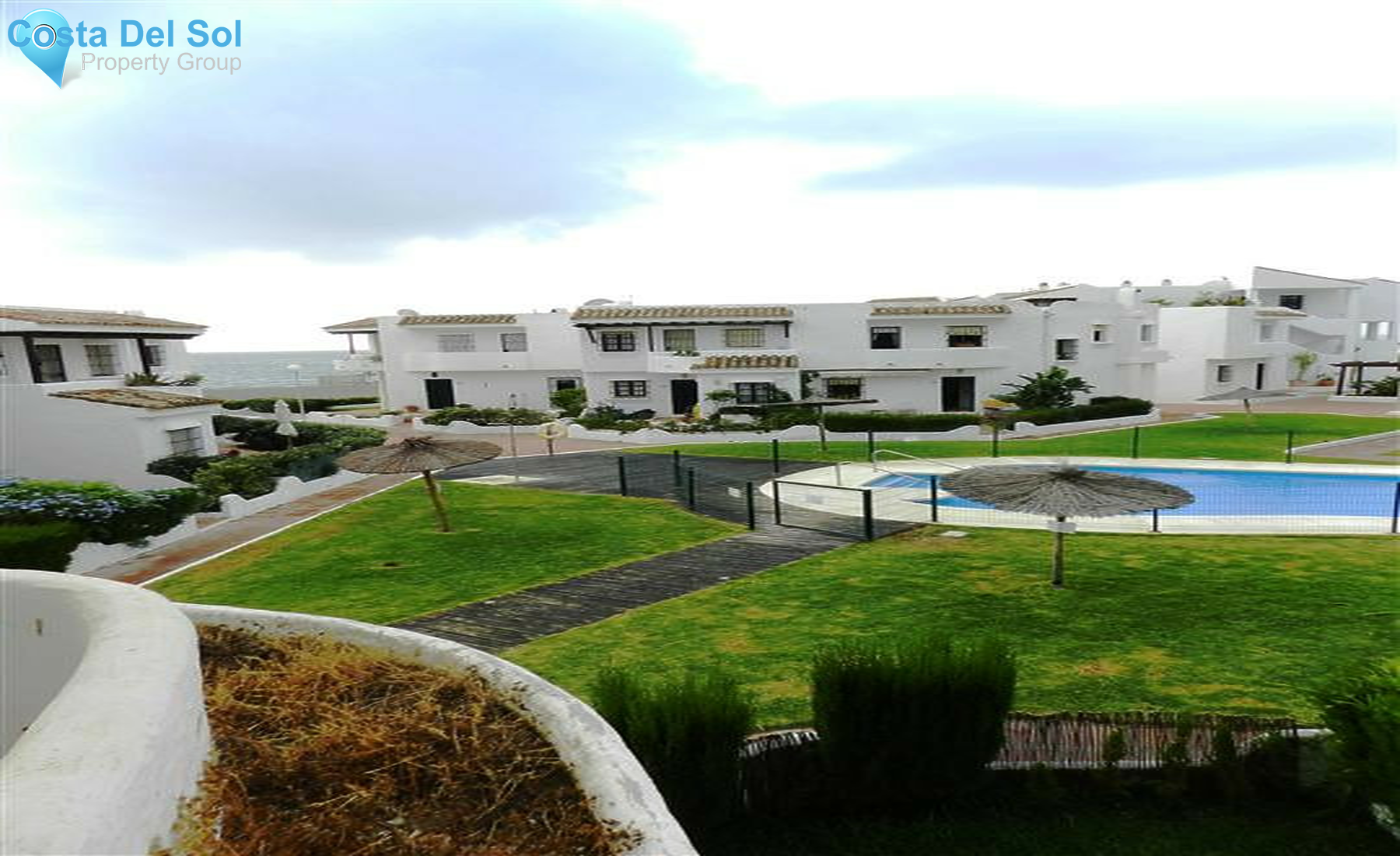 Semi-Detached House in La Duquesa-1331380