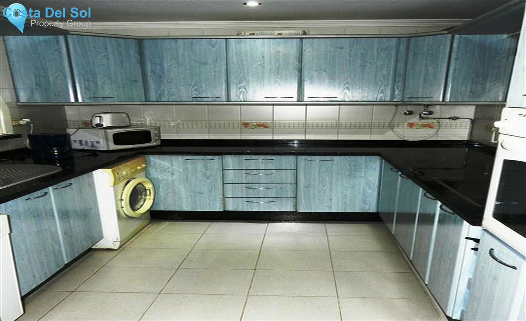 Semi-Detached House in La Duquesa-1331367