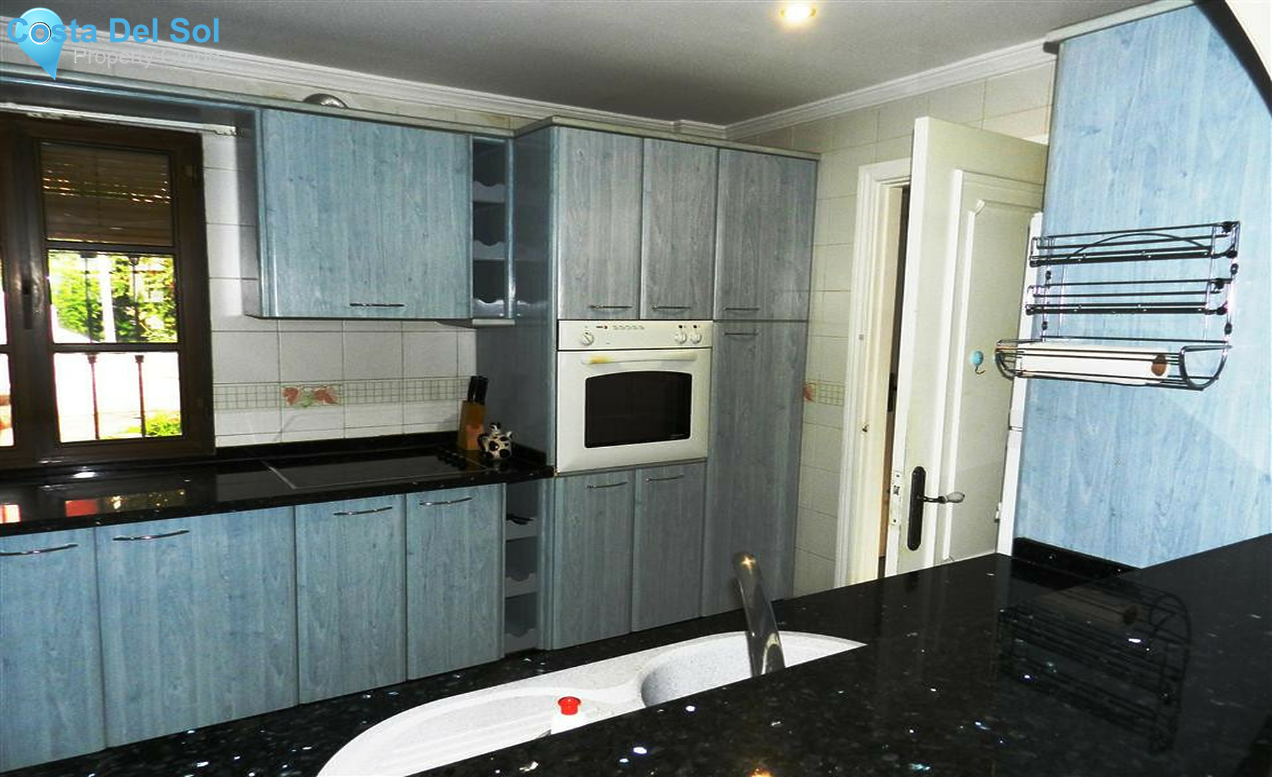 Semi-Detached House in La Duquesa-1331371