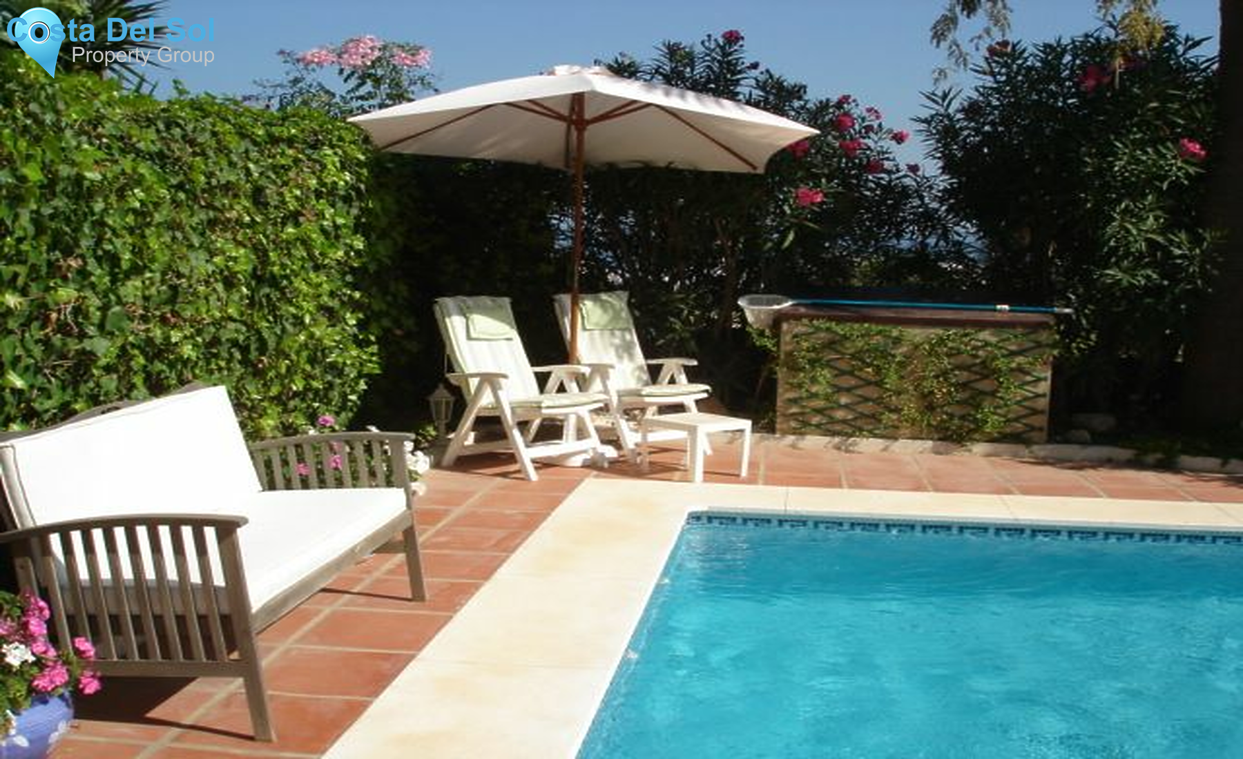 Semi-Detached House in La Duquesa-1200306