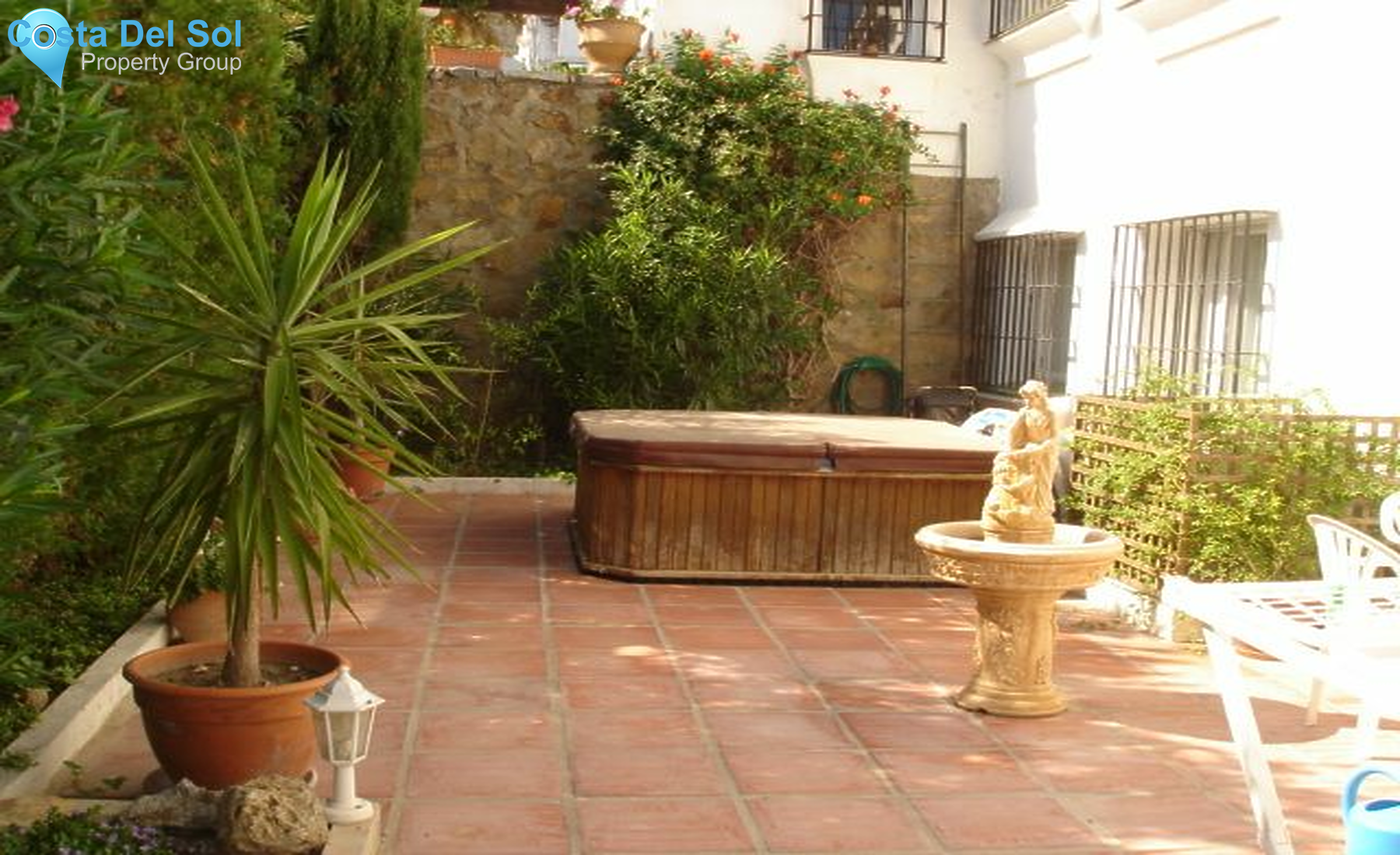 Semi-Detached House in La Duquesa-1200309