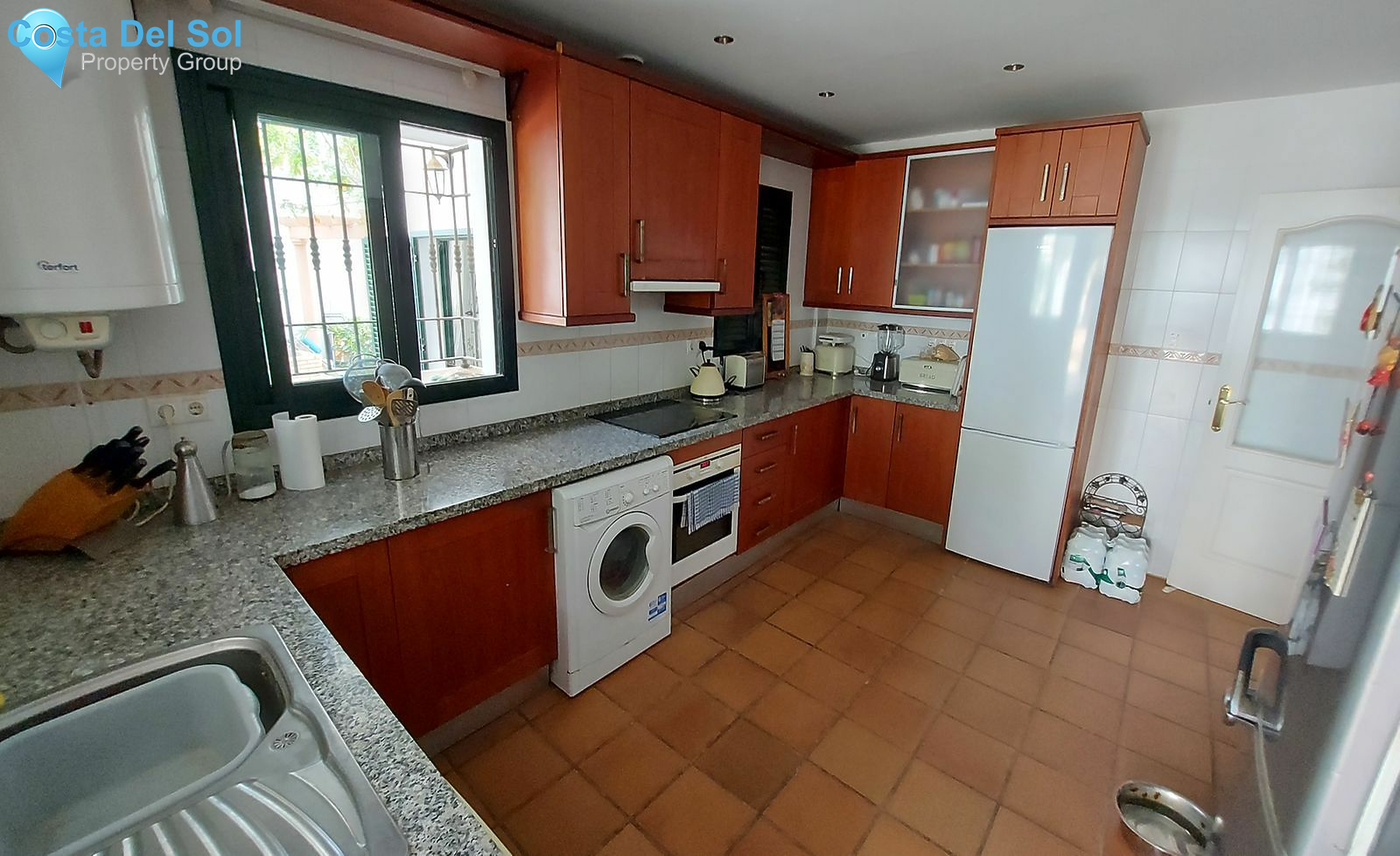 Semi-Detached House in La Duquesa-1533562