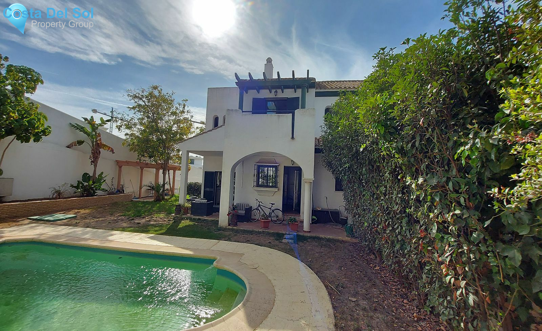 Semi-Detached House in La Duquesa-1533568