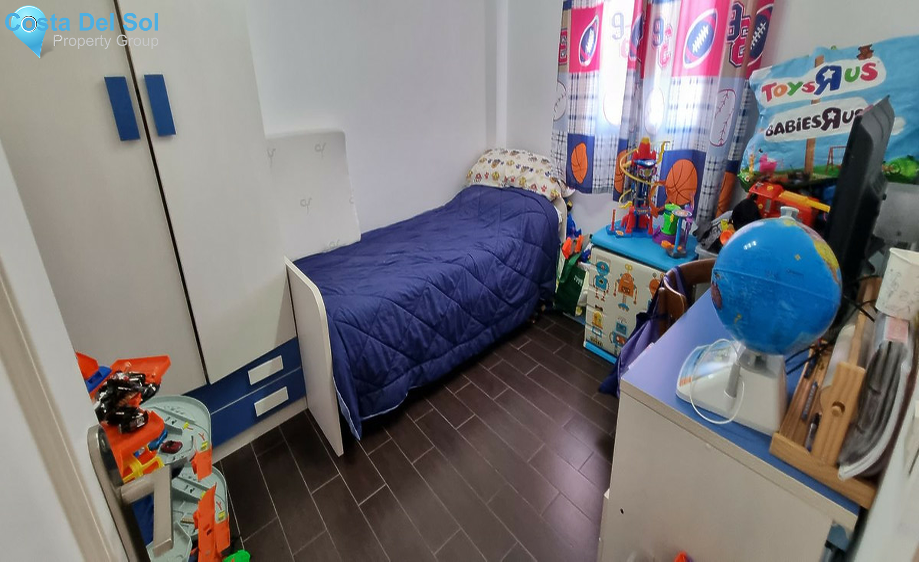 Semi-Detached House in La Línea-1439908