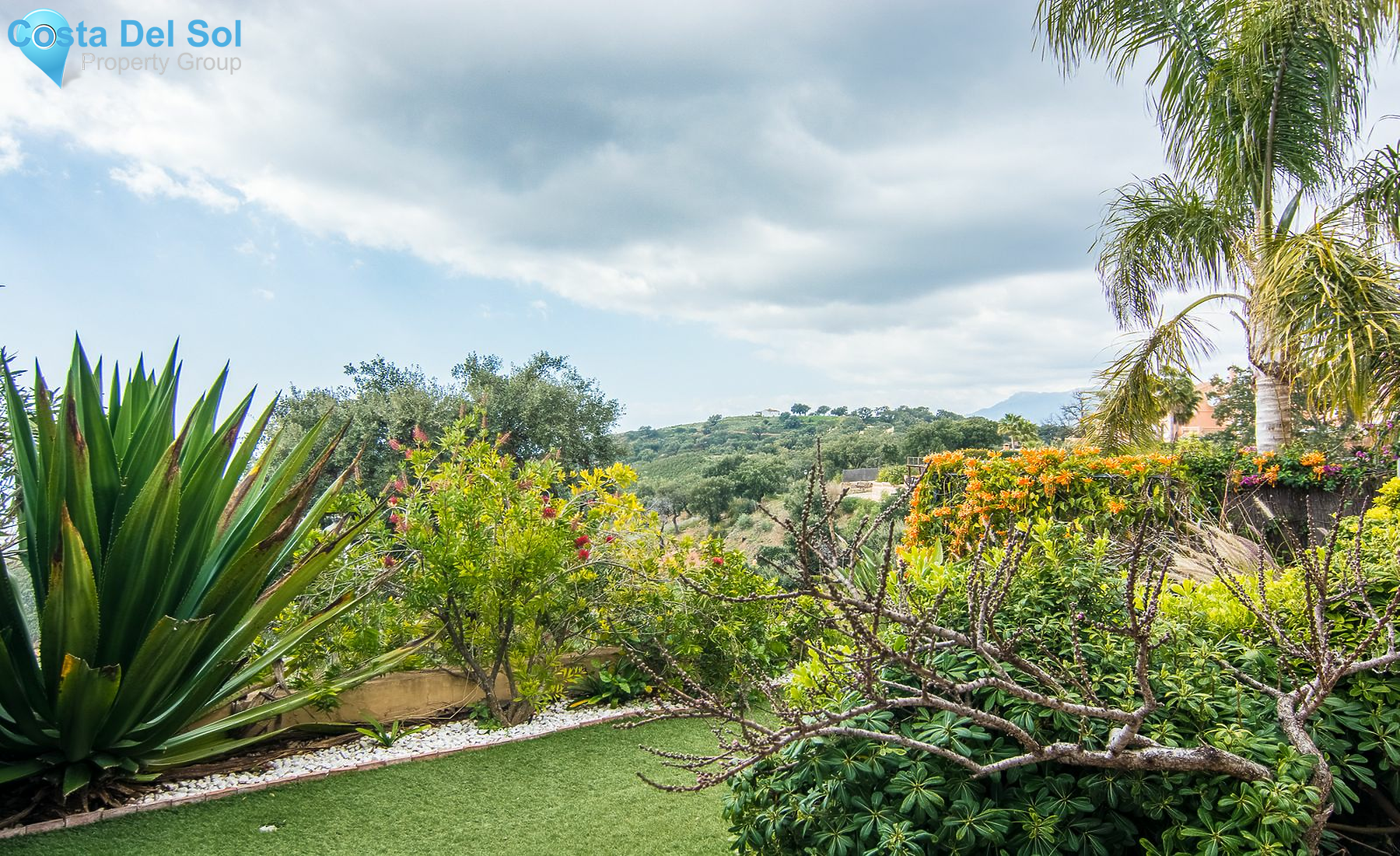 Semi-Detached House in La Mairena-1428950