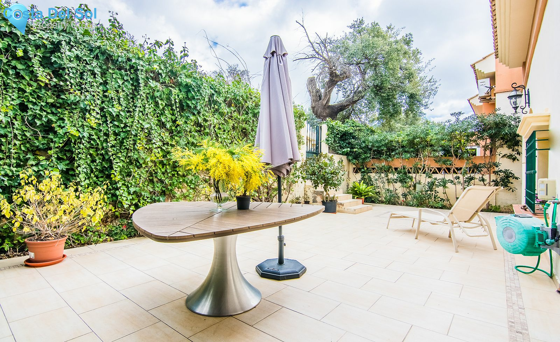 Semi-Detached House in La Mairena-1428951