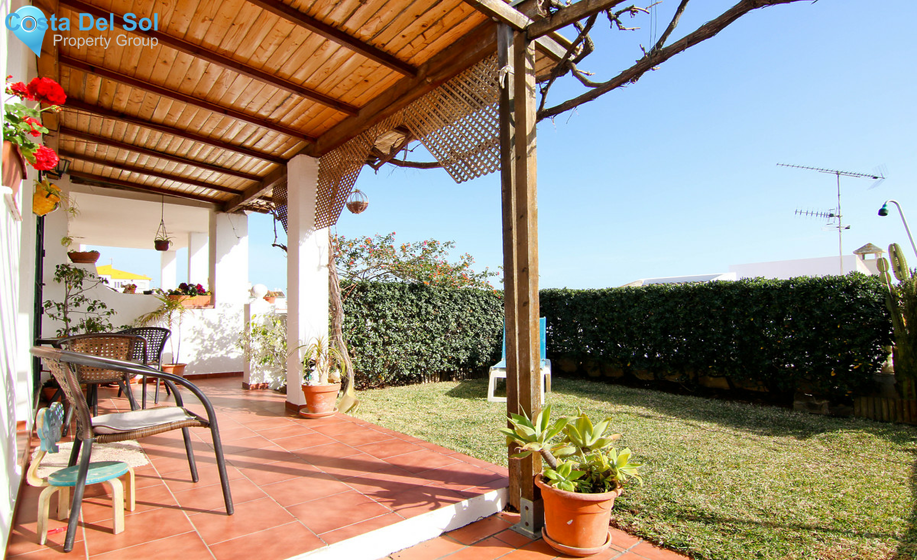 Semi-Detached House in Las Lagunas-1295808
