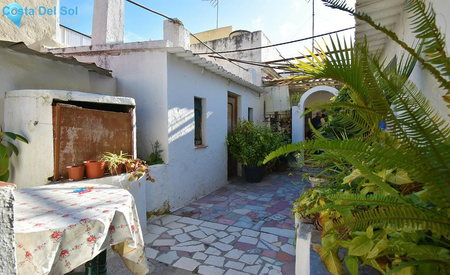 Semi-Detached House in Las Lagunas