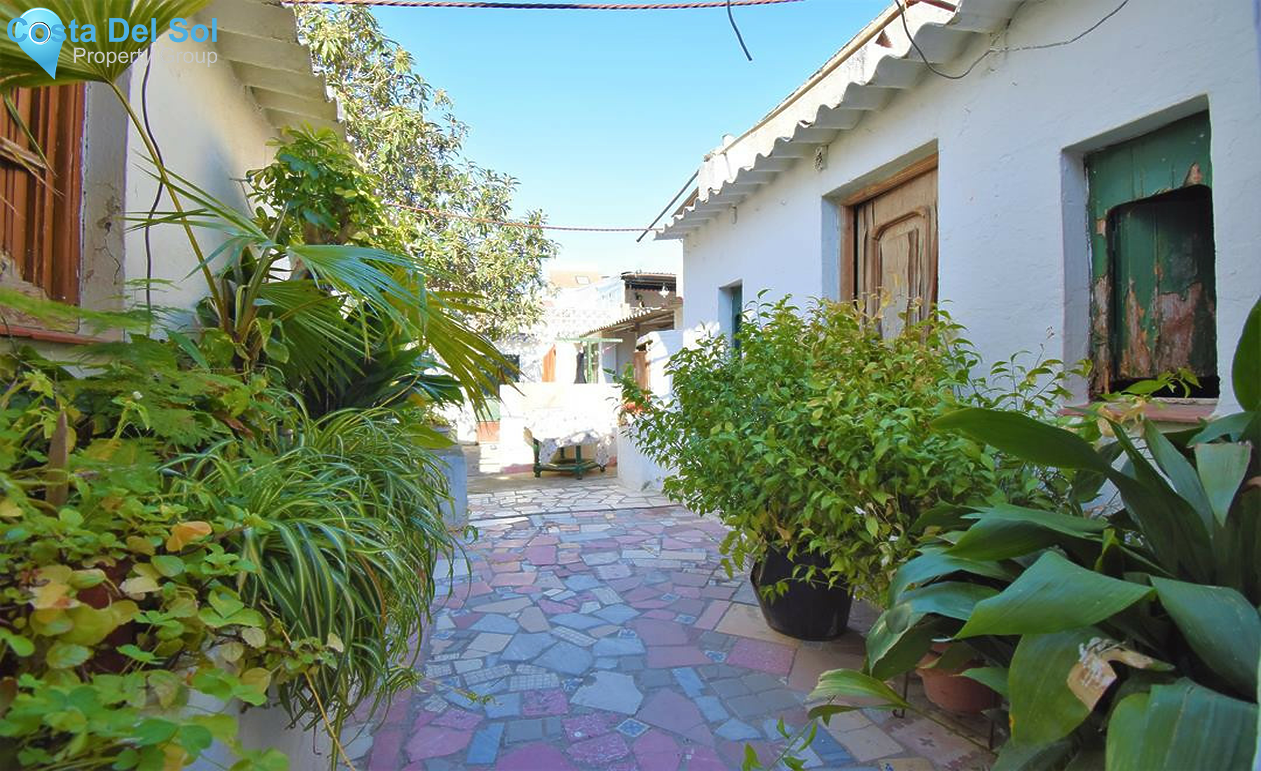 Semi-Detached House in Las Lagunas-1553063