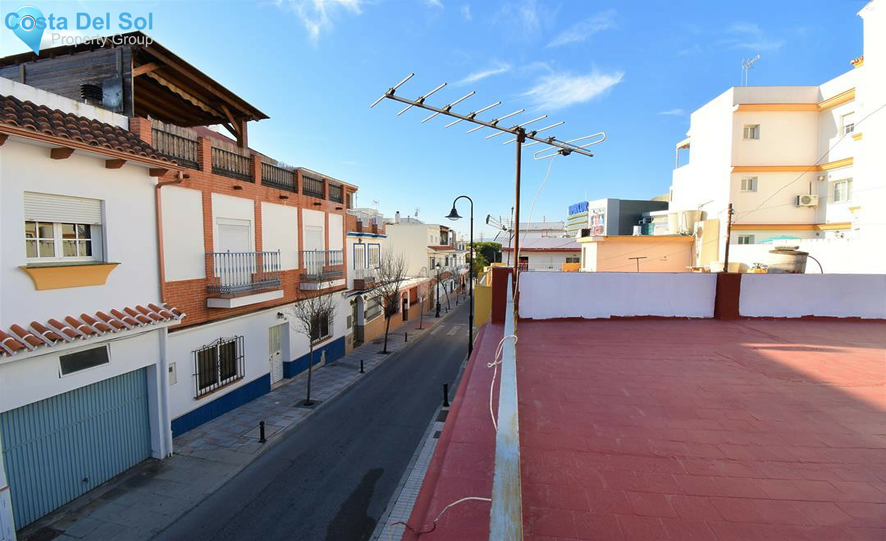 Semi-Detached House in Las Lagunas-1553053