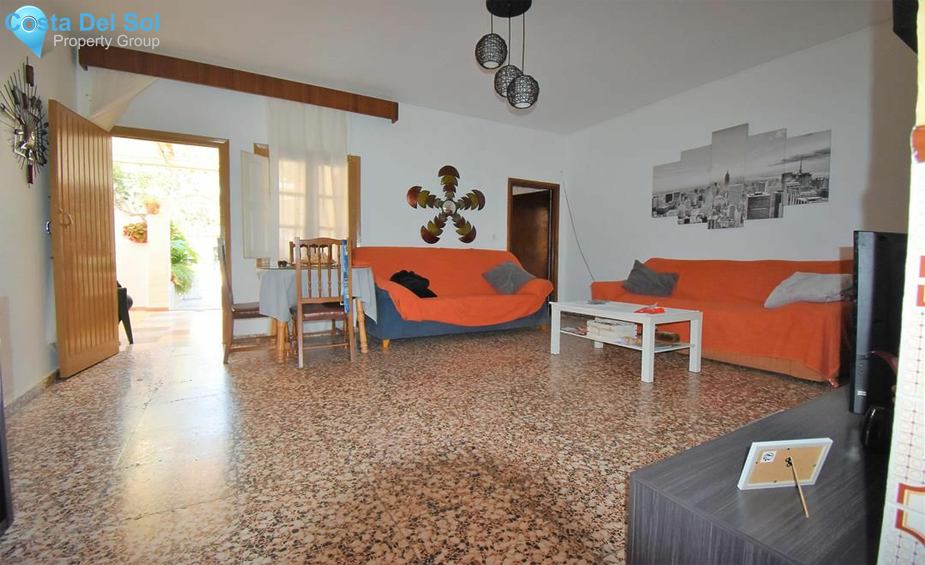Semi-Detached House in Las Lagunas-1231836