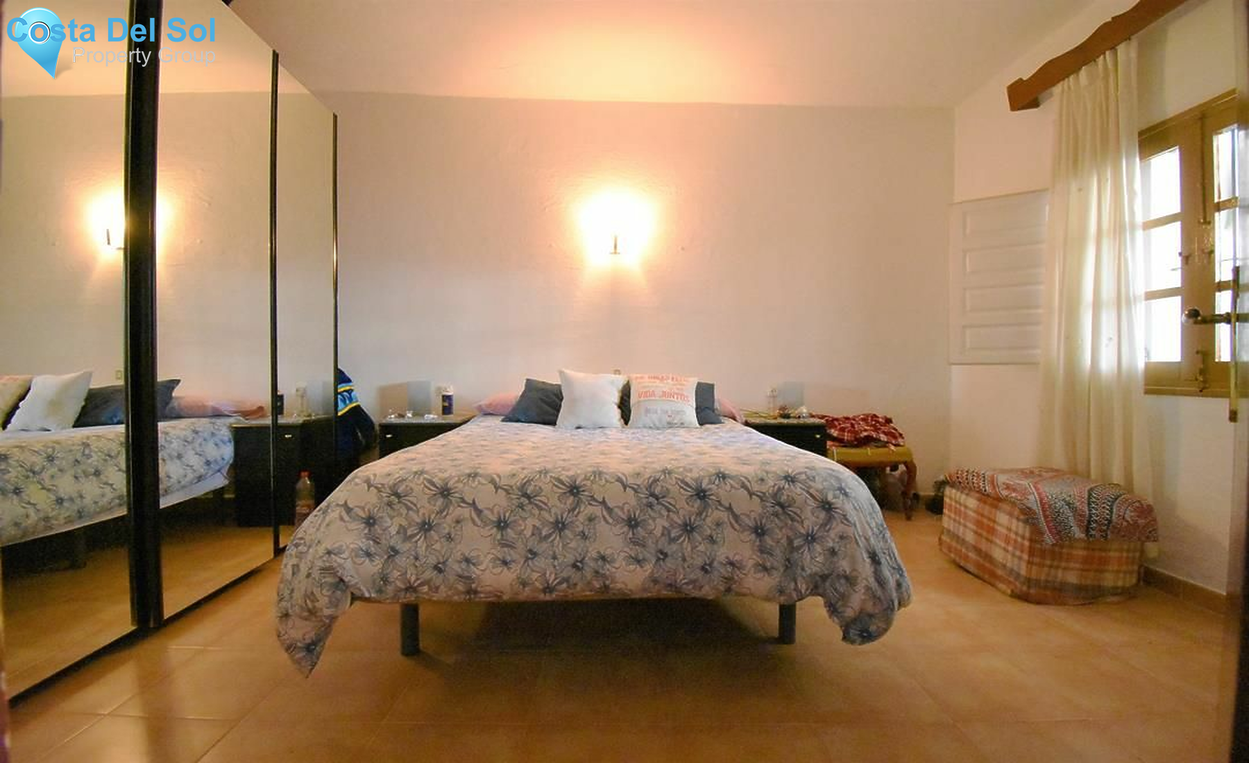 Semi-Detached House in Las Lagunas-1231839