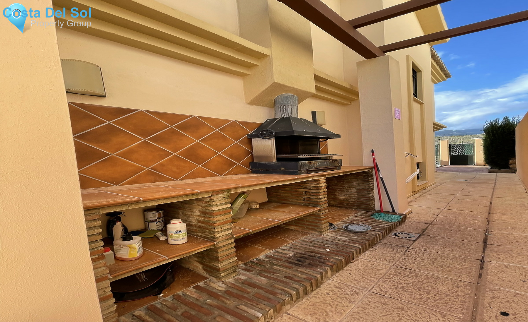 Semi-Detached House in Los Pacos-1313067