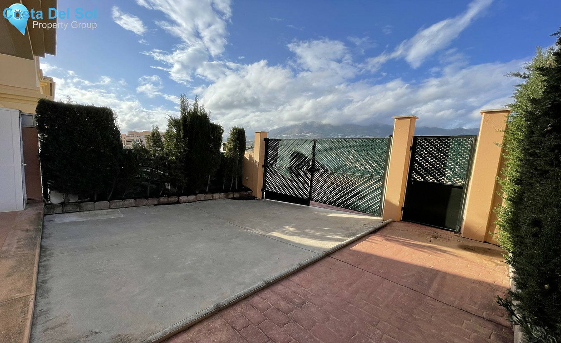 Semi-Detached House in Los Pacos-1313074