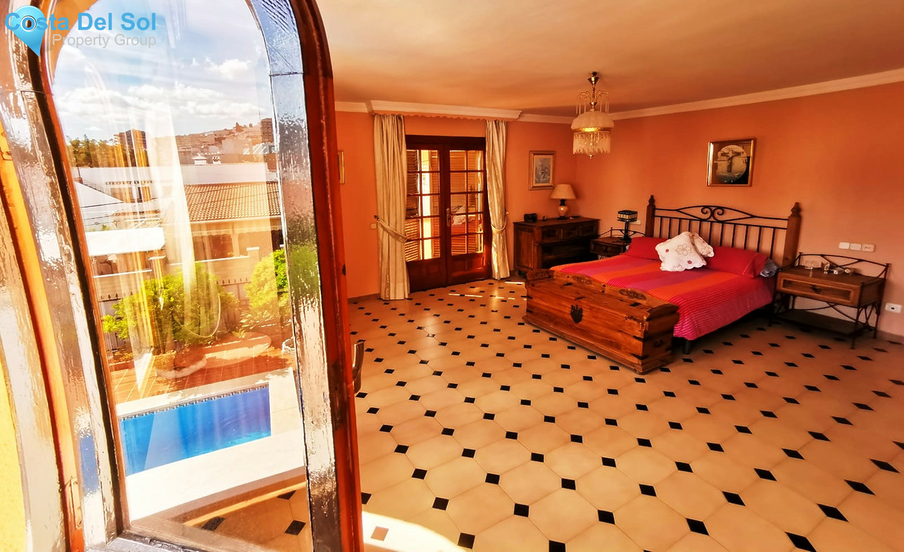 Semi-Detached House in Los Pacos-1333993