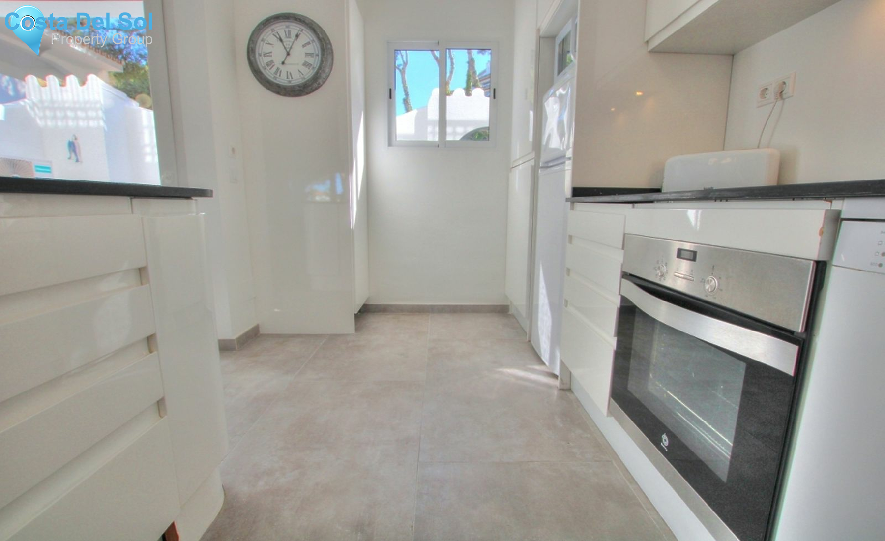 Semi-Detached House in Miraflores-1425825