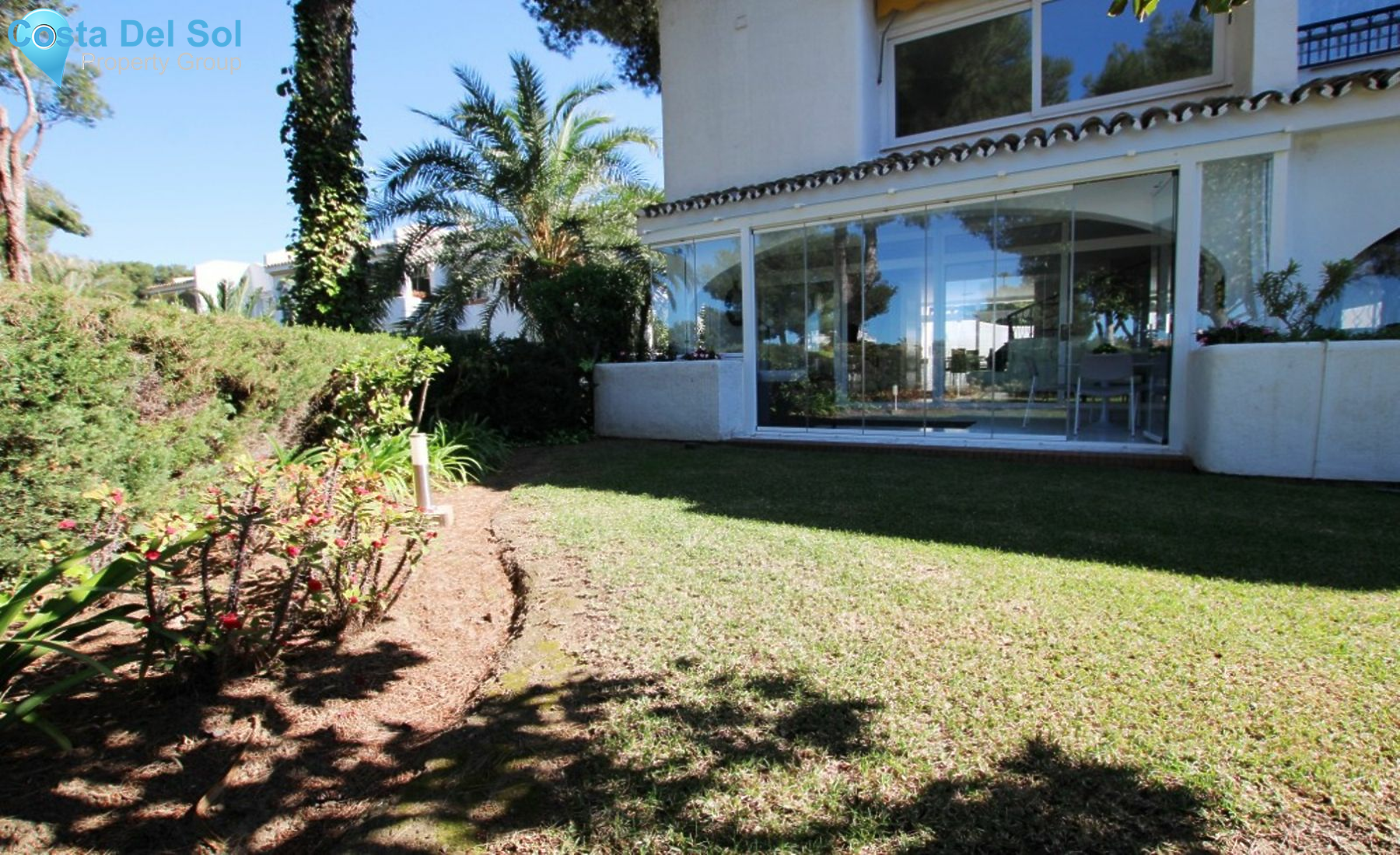 Semi-Detached House in Miraflores-1425813