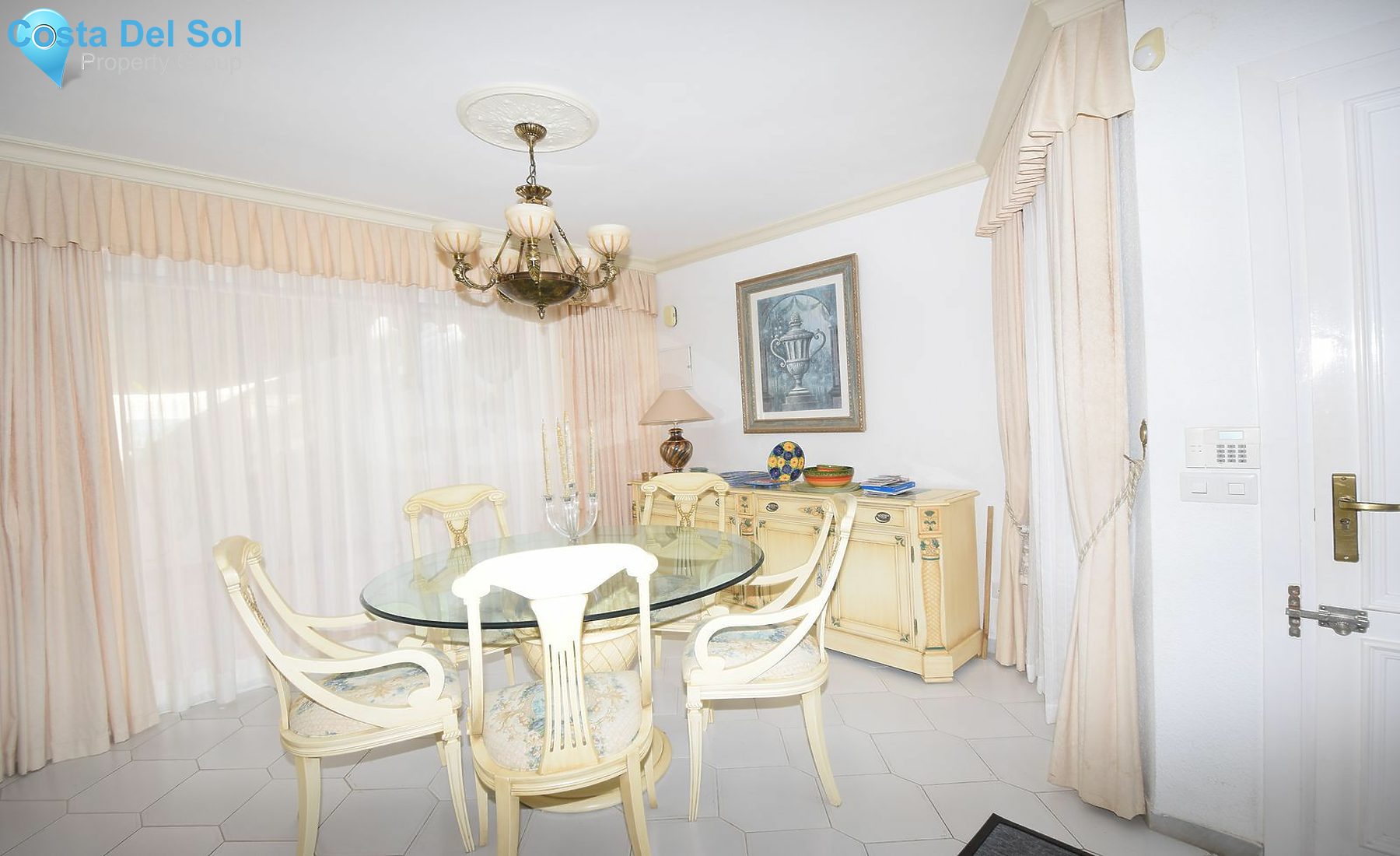 Semi-Detached House in Miraflores-1497408