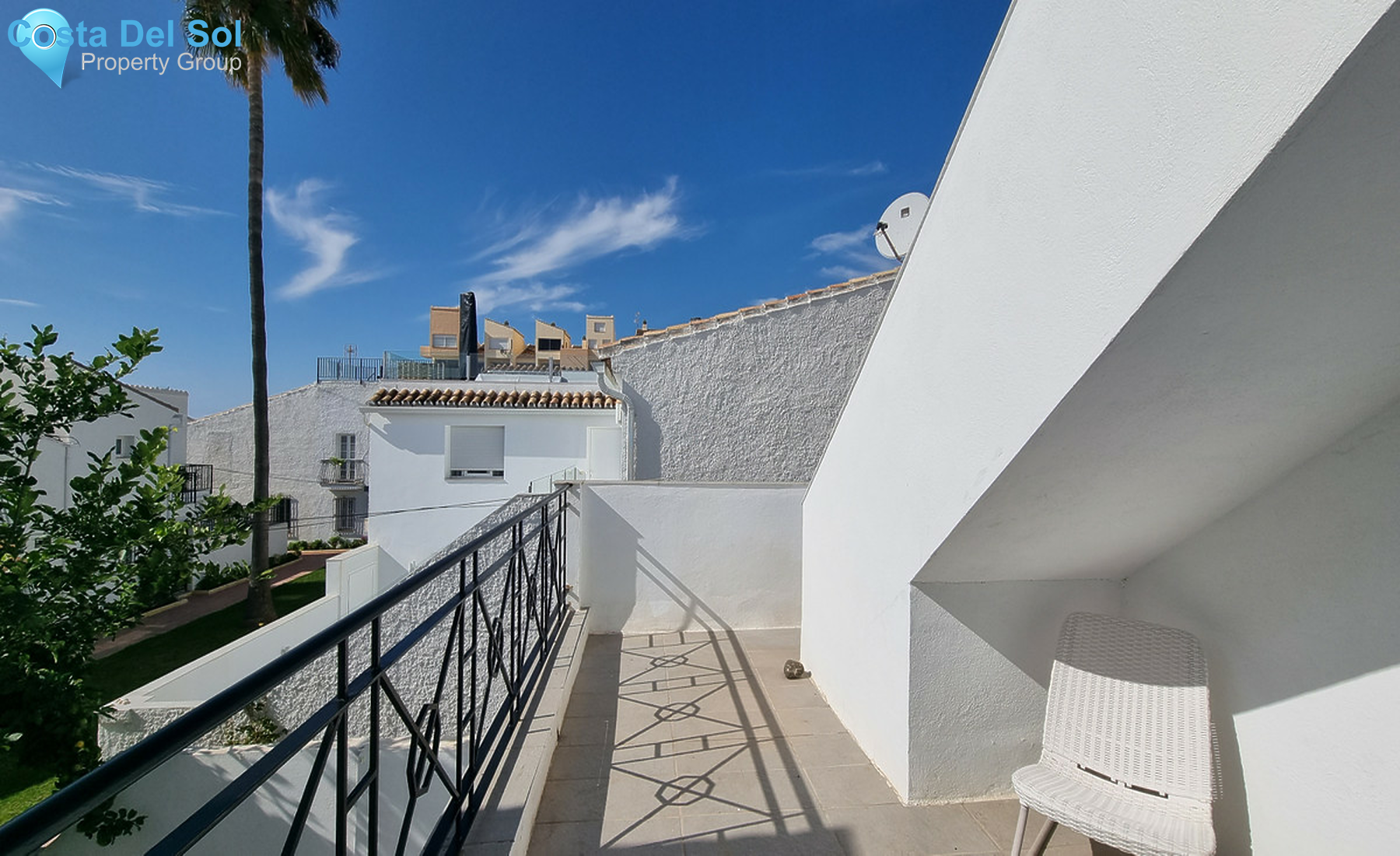 Semi-Detached House in New Golden Mile-720856