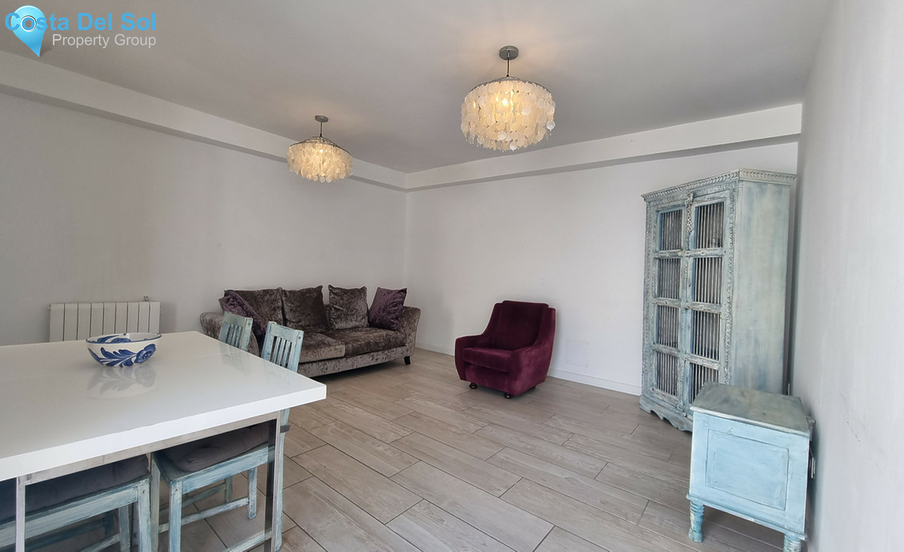 Semi-Detached House in New Golden Mile-720851